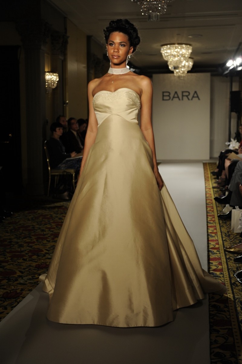  wedding  dress  for olive  skin  tone Elana Walker presents 
